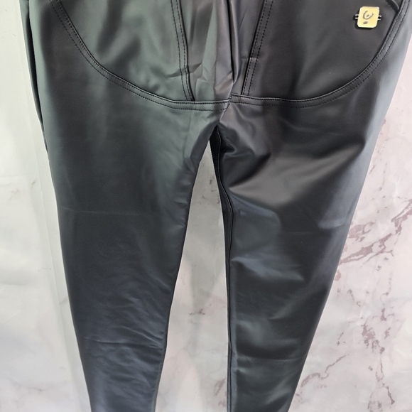 Freddy Pant Womens 8 Medium Black WR UP Booty Lifting Legging Skinny Leather - Picture 7 of 13